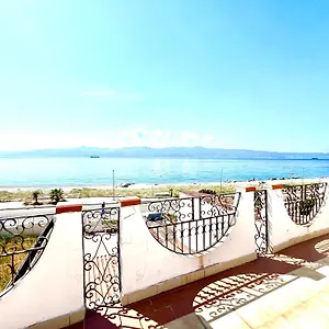 https://villa-pina-2.catania-hotels.net